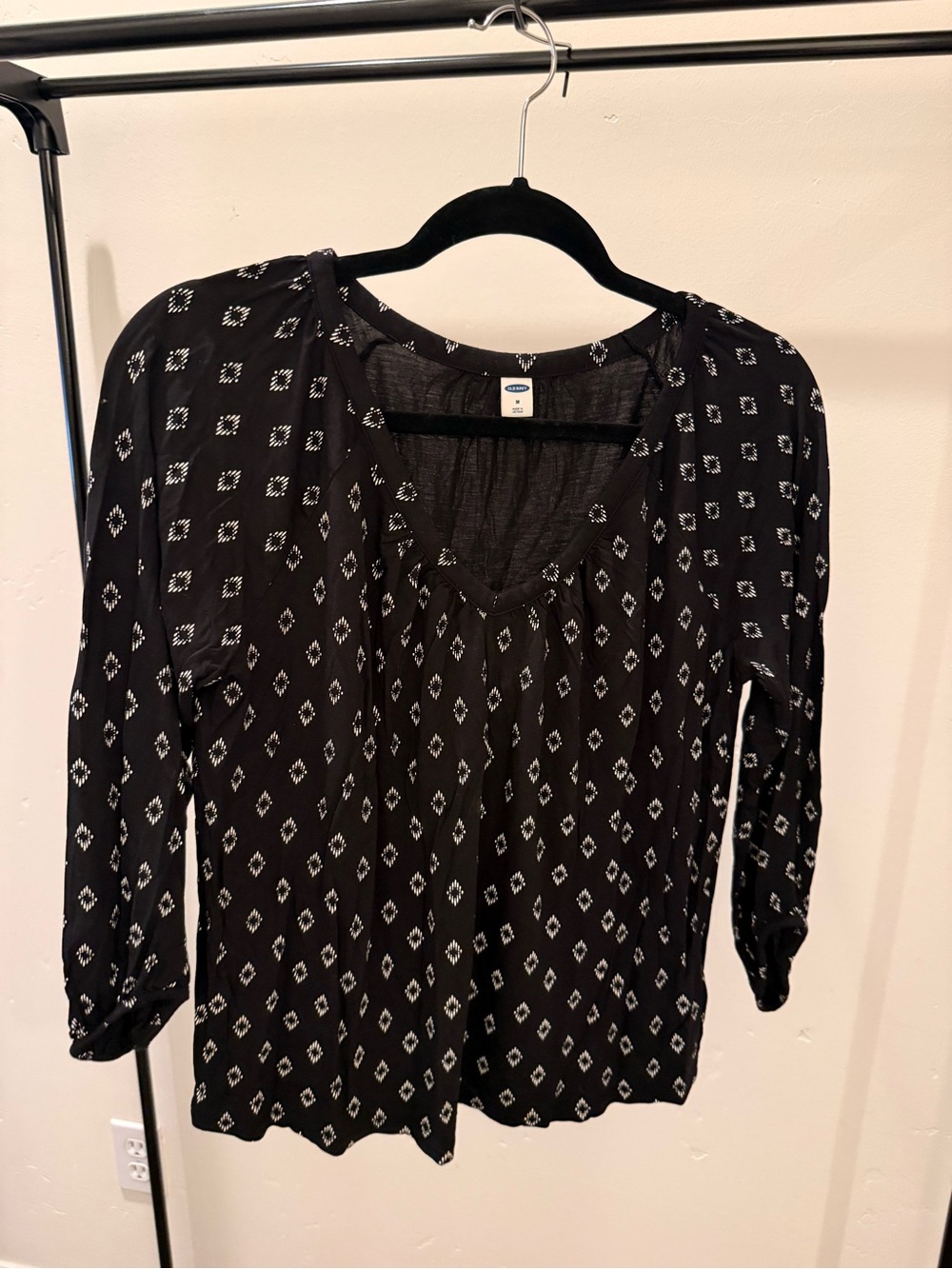 Old Navy Black Diamond-Print Blouse